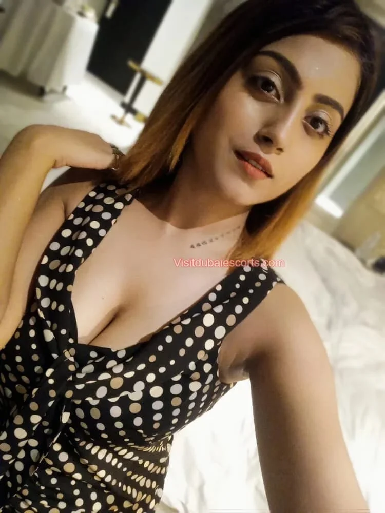 Aafreeda female escort from Lahore in Umm Hurair, Dubai (1)